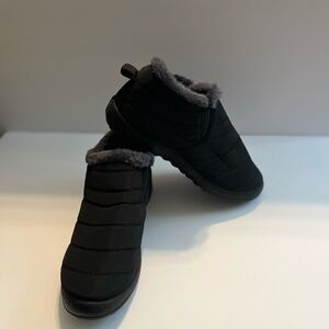 GO women shoes Warm Plush Lining Flat Ankle Snow Boots winter  Size 11 / 41.5